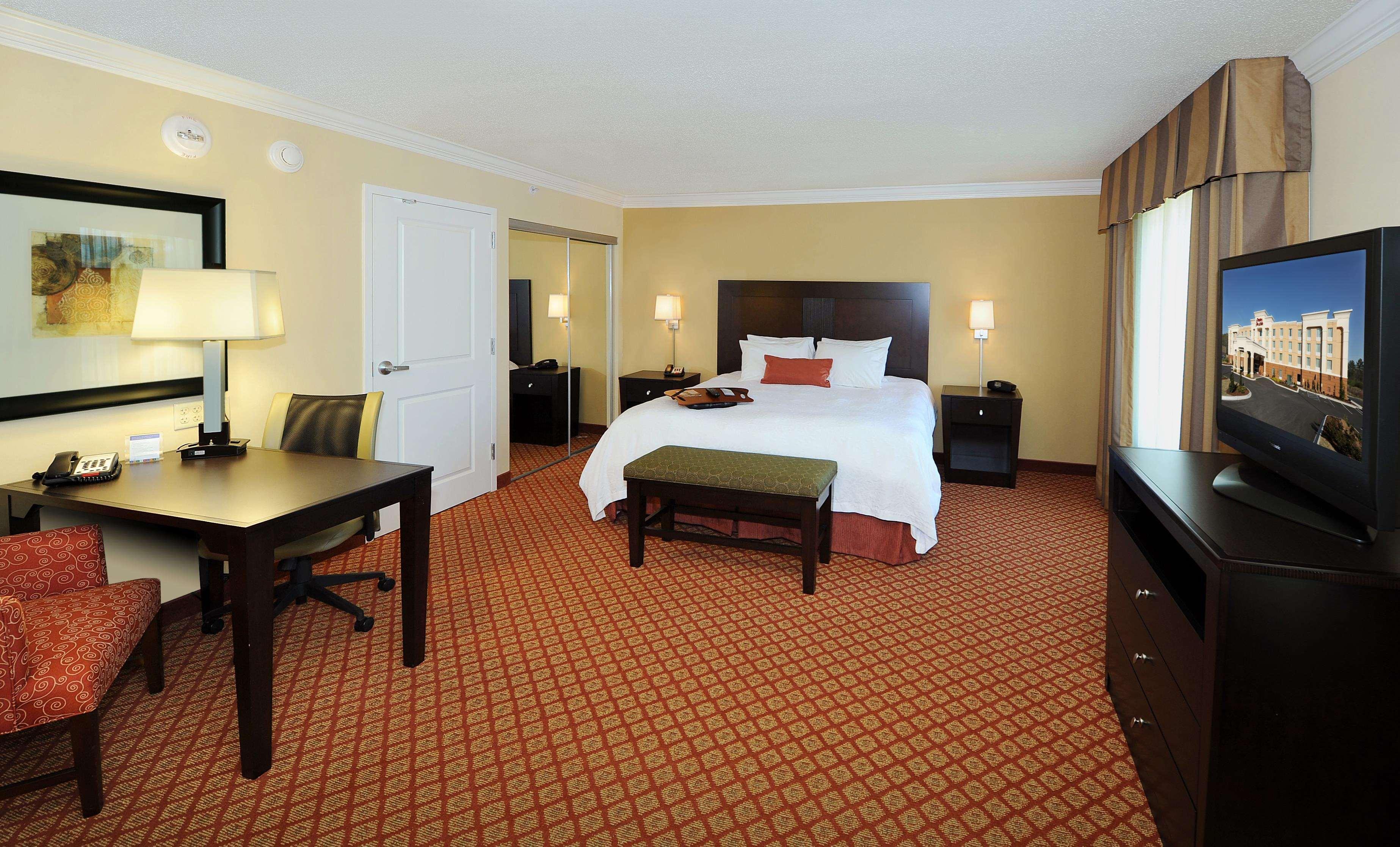 Hampton Inn & Suites Scottsboro Pokoj fotografie