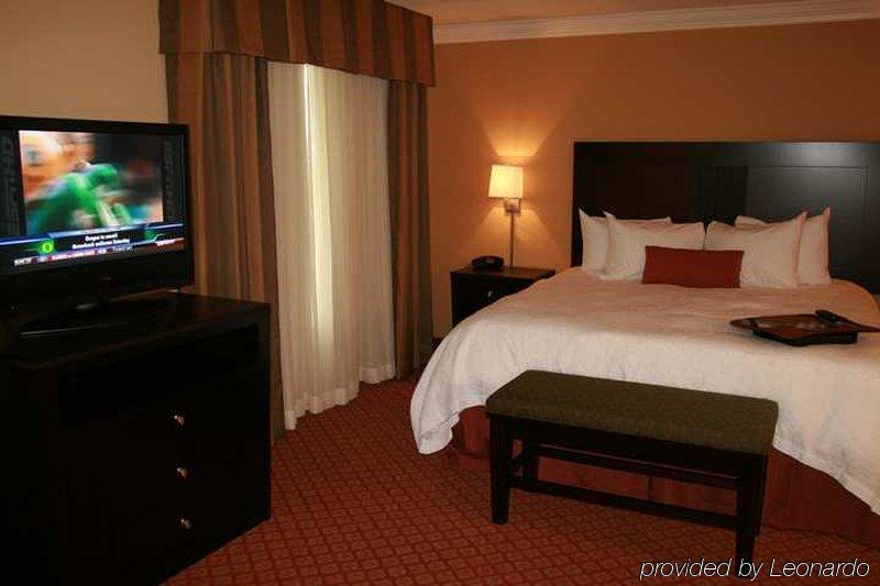 Hampton Inn & Suites Scottsboro Pokoj fotografie